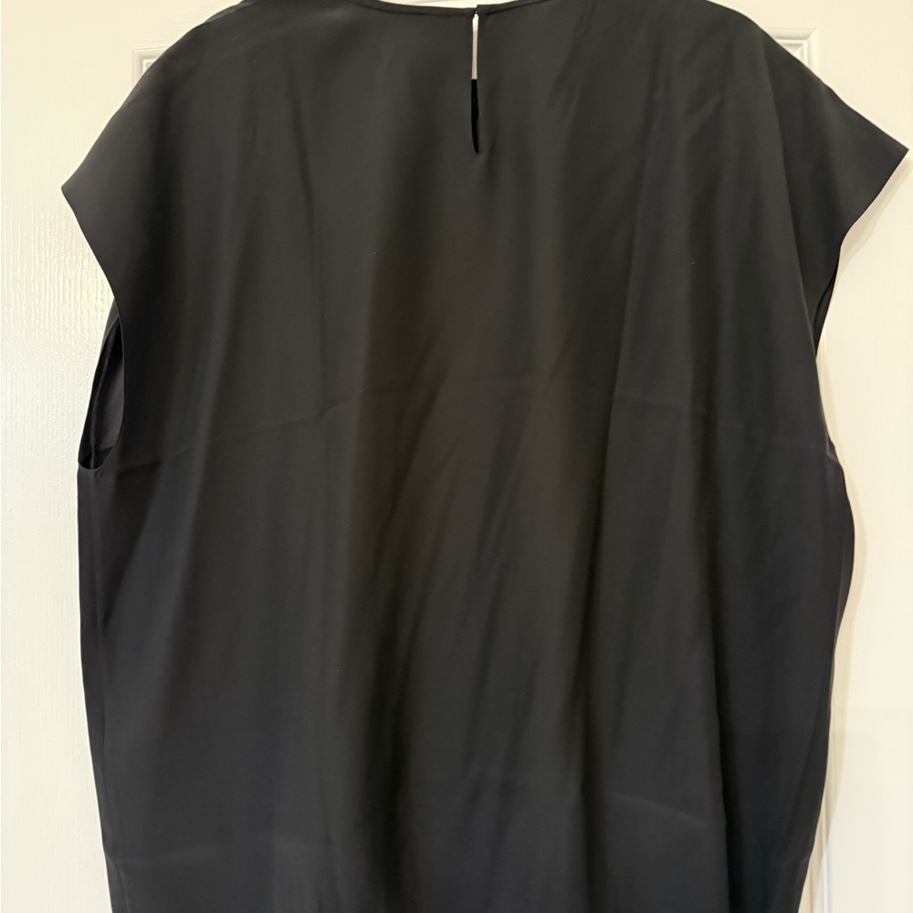 Banana Republic Black Blouse - Picture 4 of 4